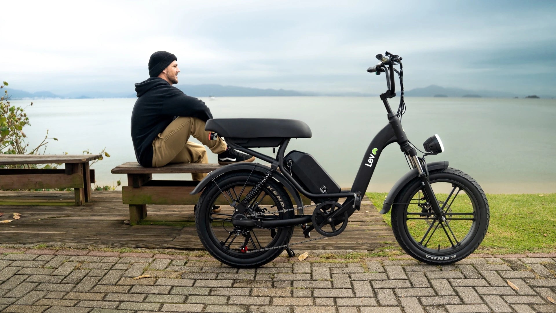 Lev e-bike à beira-mar