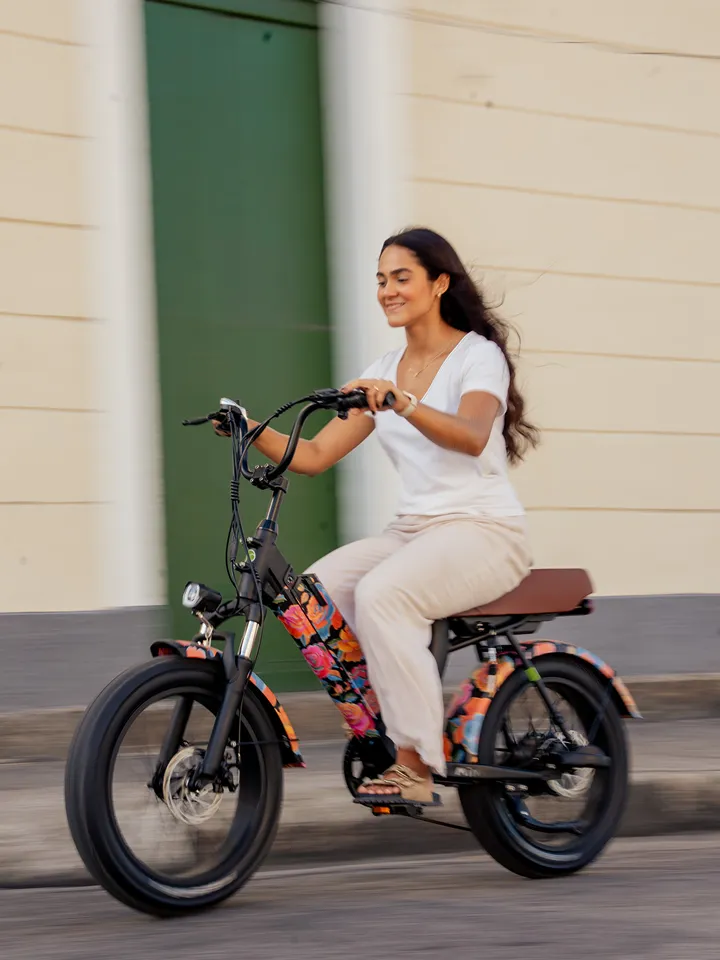 Detalhe da bicicleta elétrica Lev x FARM
